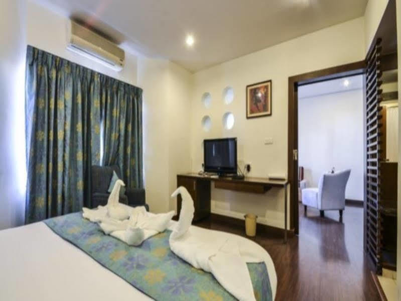 Oyster Suites Haïdarabad Extérieur photo