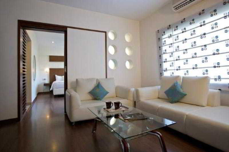 Oyster Suites Haïdarabad Extérieur photo
